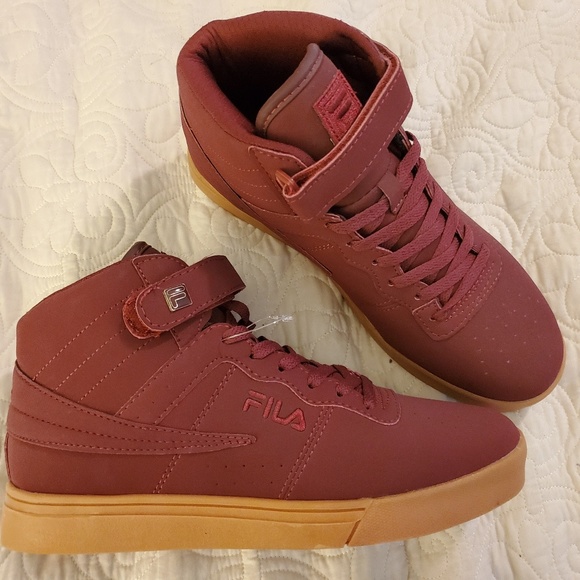 burgundy fila sneakers